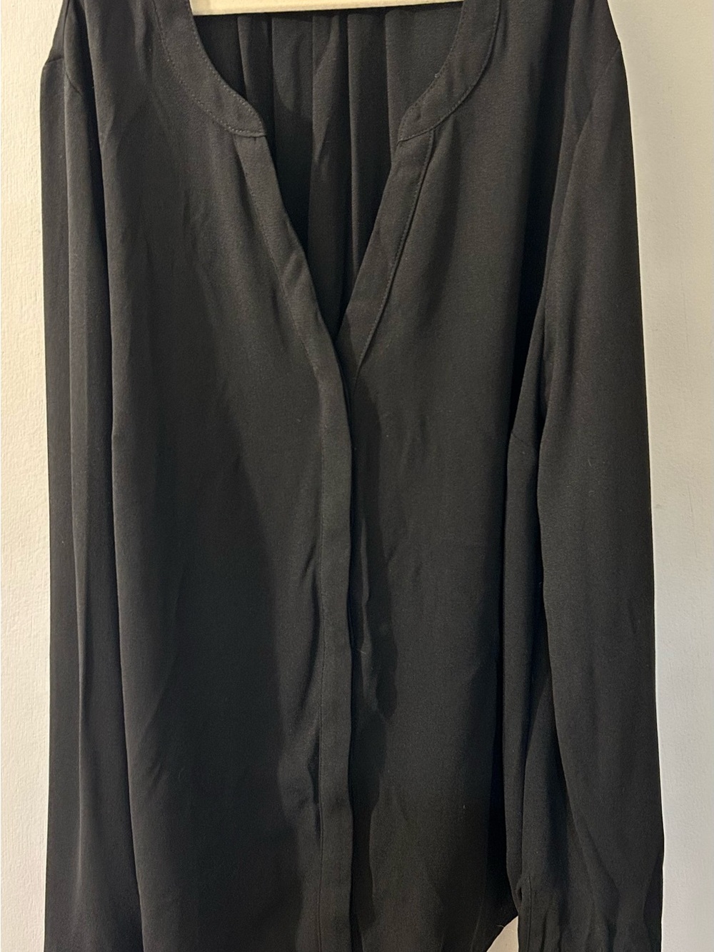 Apt. 9 Black V-Neck Long Sleeve Blouse